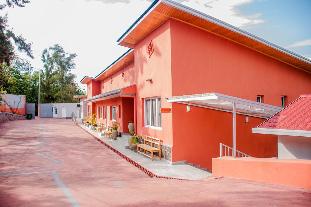 5 Swiss Hotel Кігалі Екстер'єр фото